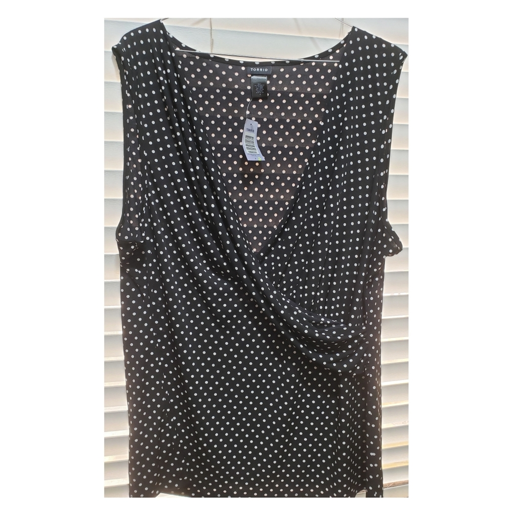 Torrid Sleeveless Black Polka Dot Tank Size 4 NWT